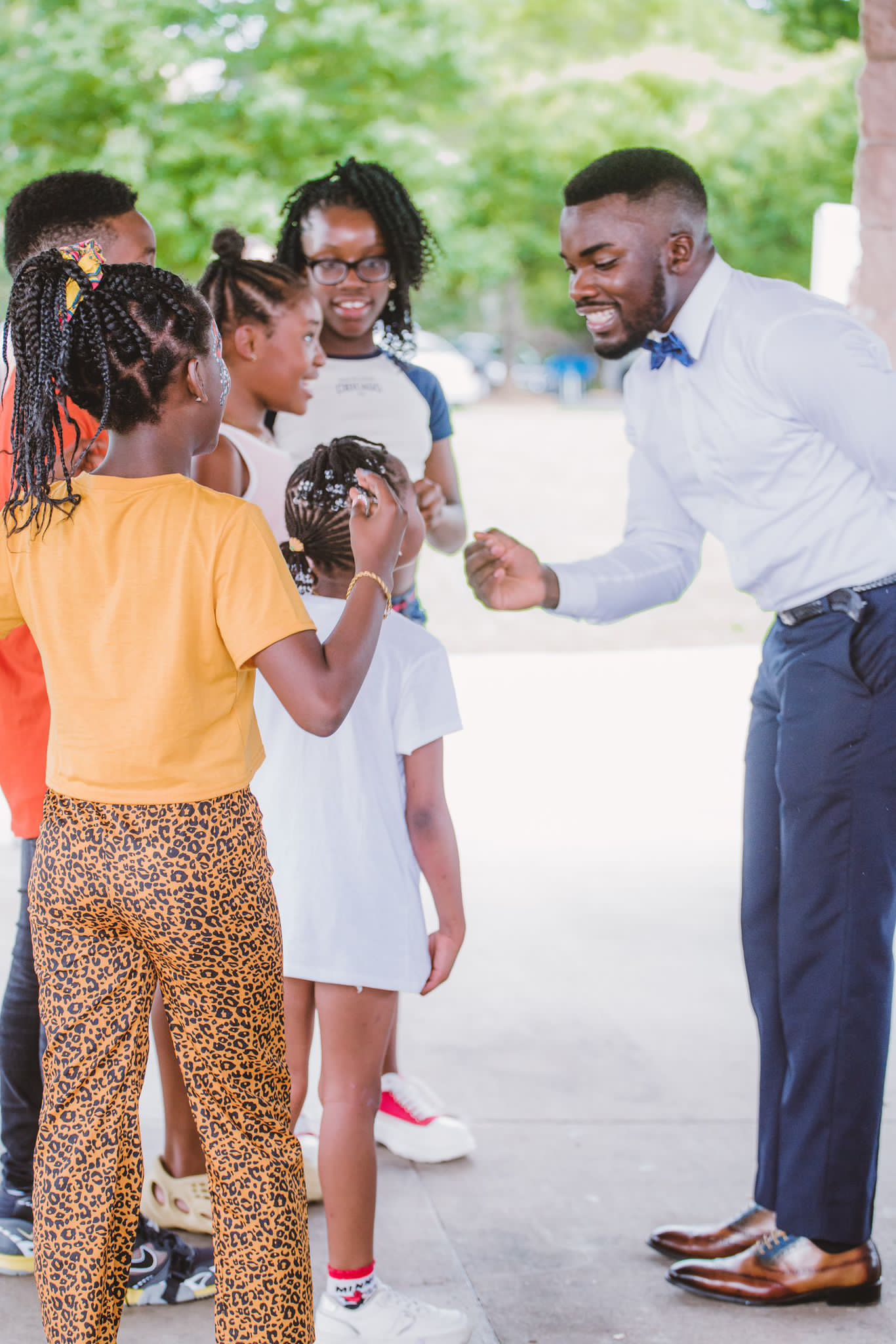 Contact 22 Best Event Host & MC in Atlanta – Weddings & Corporate Events Creating cherished graduation memories for children and families!